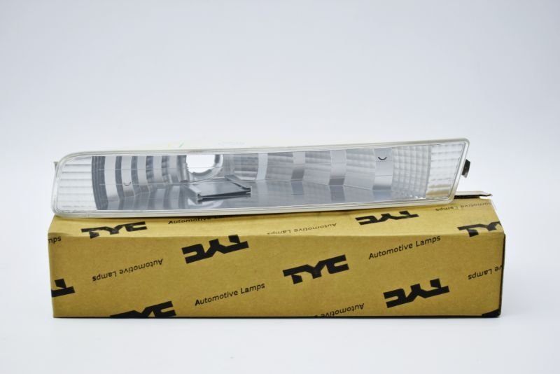 Opel Vivaro Ön Tampon Sinyali Sağ Beyaz