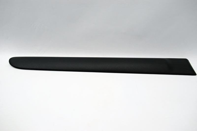 Sağ Arka Kapı Bandı Clio Hatchback 8200072234