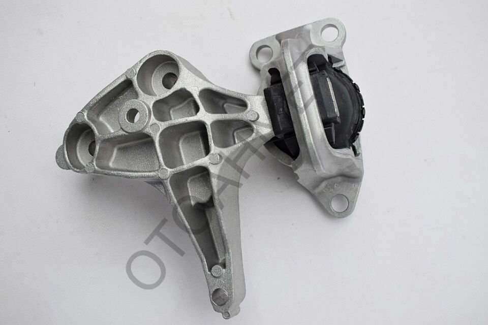 Sağ Motor Kulağı Fluence Megane 3 5 Vites-112100019R