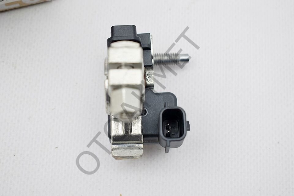 Akü Gerilim Kaptörü 295C35792R