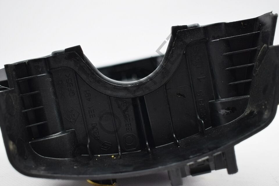 Motor Üst Külbütör Kapağı 1.2 Renault Clio Symbol D4f