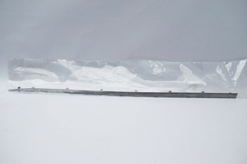 Renault Clio 4 Sol Ön Kapı Bandı Nikelajı