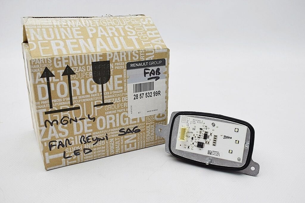 Renault Megane 4 Xenon Farı Beyni Sağ