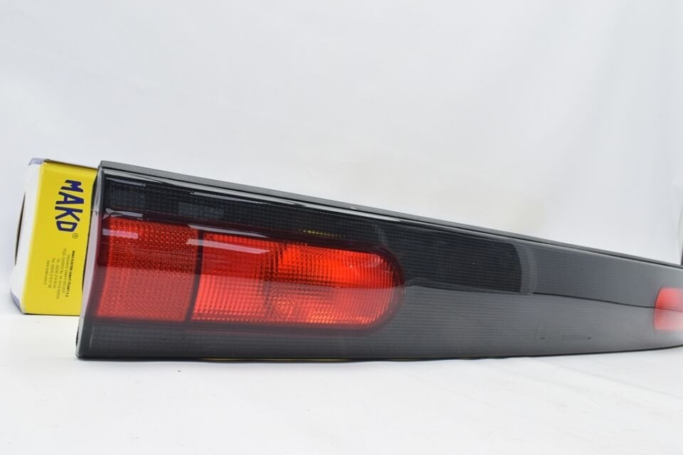 Renault 19 Arka Reflektör Europa 7702127396