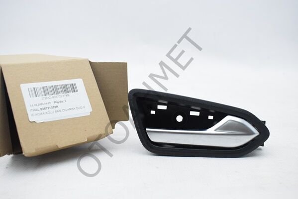 Clio 5 Sağ Kapı İç Açma Kolu 826721378R