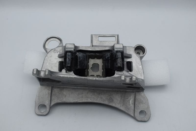 Renault Fluence Megane 3 Motor Takozu Sol