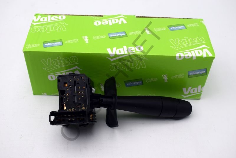 Renault Kangoo Silecek Kumanda Kolu