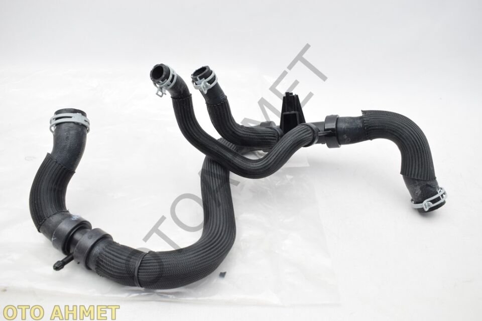 215035090R Radyatör Alt Hortumu Megane 4-Duster
