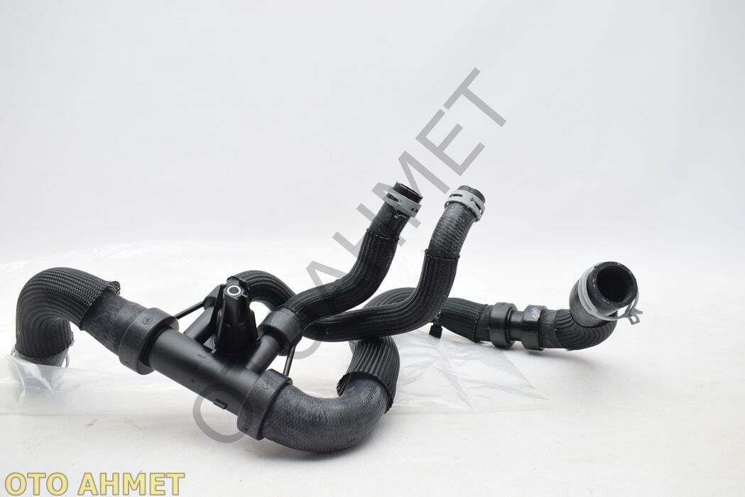 215035090R Radyatör Alt Hortumu Megane 4-Duster