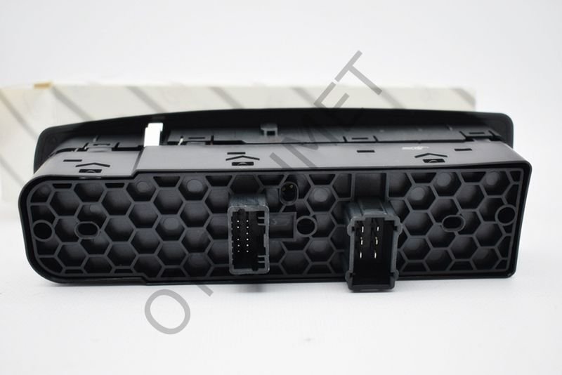 Renault Fluence Megane 3 Cam Düğmesi Sol Ön Komple