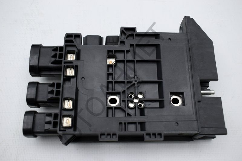 Renault Megane3-Fluence Sigorta Kutusu-243800010R