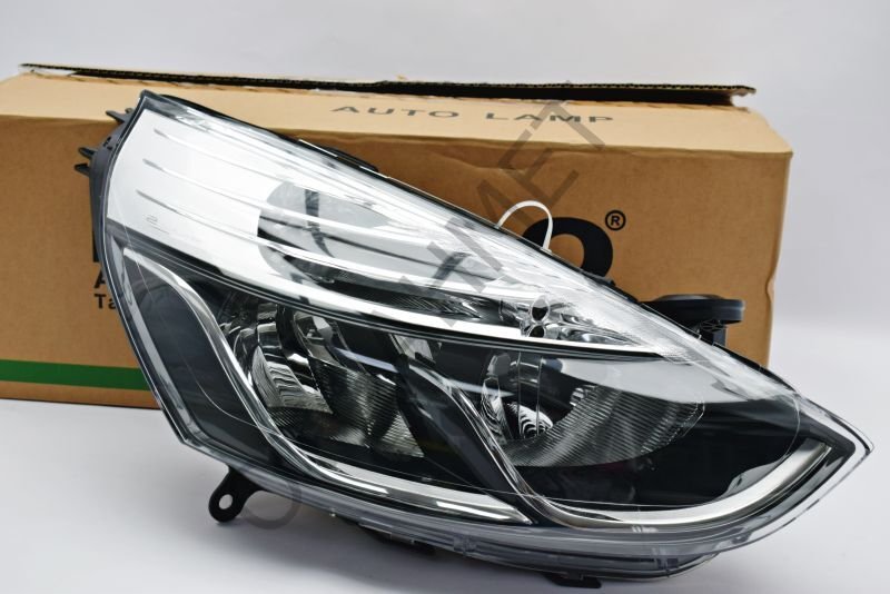 Renault Clio 4 Far Nikelaj Sağ