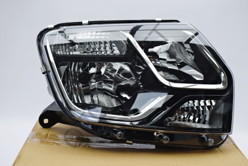Dacia Duster Ön Far Sağ Makyajlı Kasa