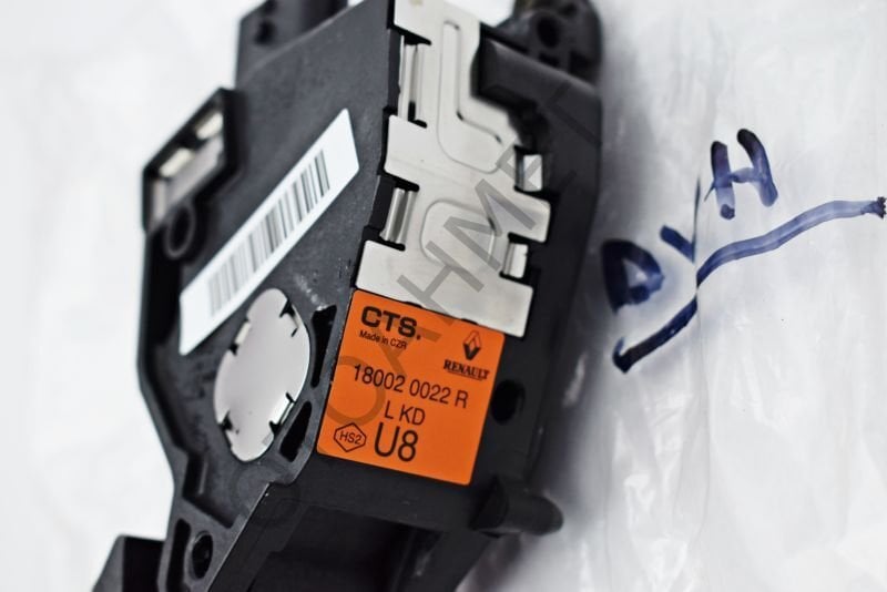 Renault Fluence Megane 3 Gaz Pedalı Hız Regülatörlü