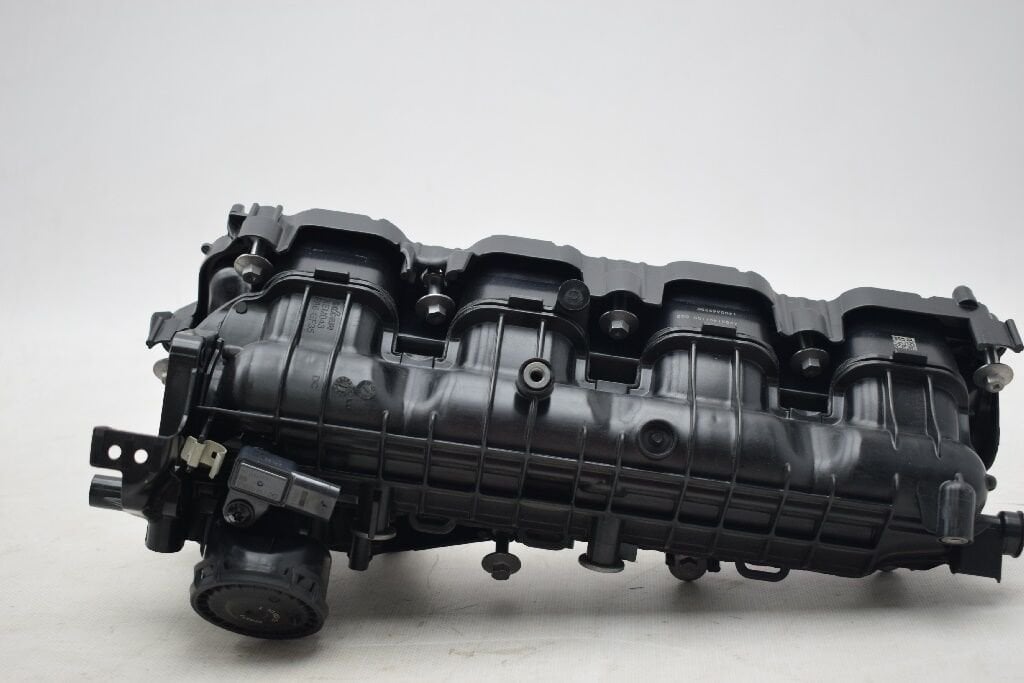 Emme Manifoldu Duster Megane 4 Clio 5-140031489R