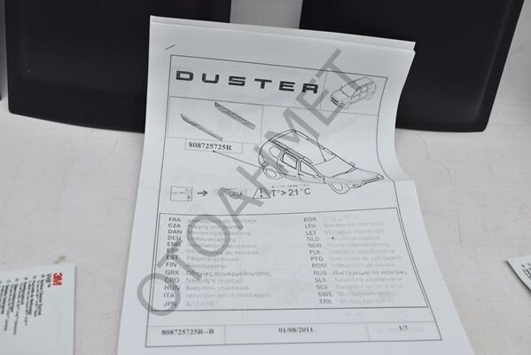 Dacia Duster Kapı Bandı Takım 808725725R