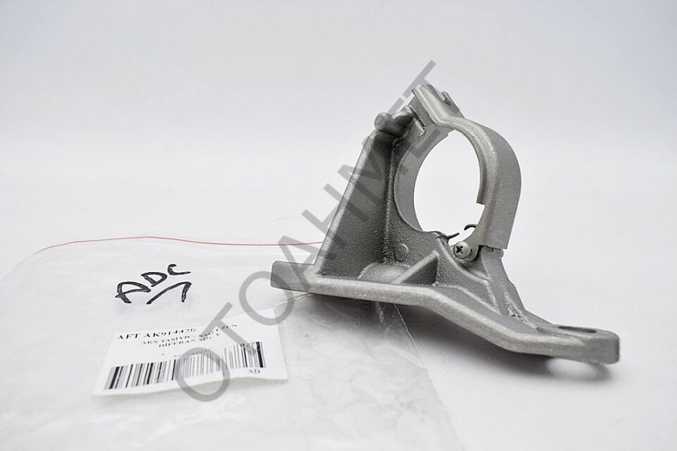 Aks Kelepçesi Sağ Kangoo 3 Captur Clio 4 Duster 397744935R