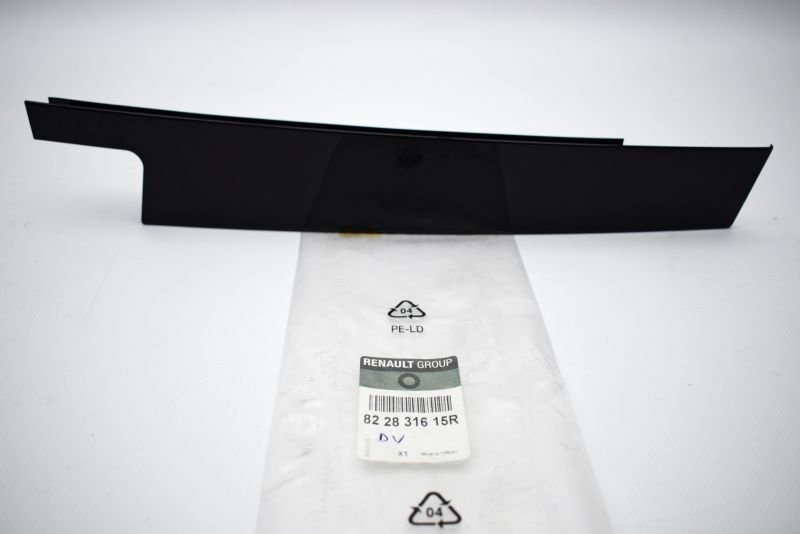 Renault Megane 3 Arka Kapı Direk Kaplaması Sağ
