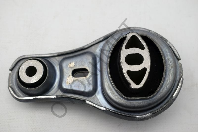 Motor Takozu Master 3 Alt 2010 Sonrası