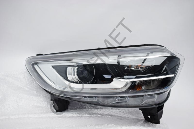 Renault Kadjar Ön Far Sağ 260105845R