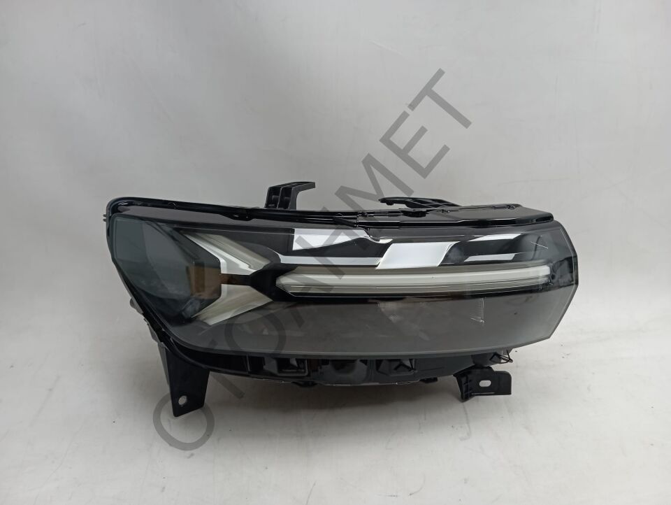 Renault Duster 3 Sağ Ön Far 260100444R