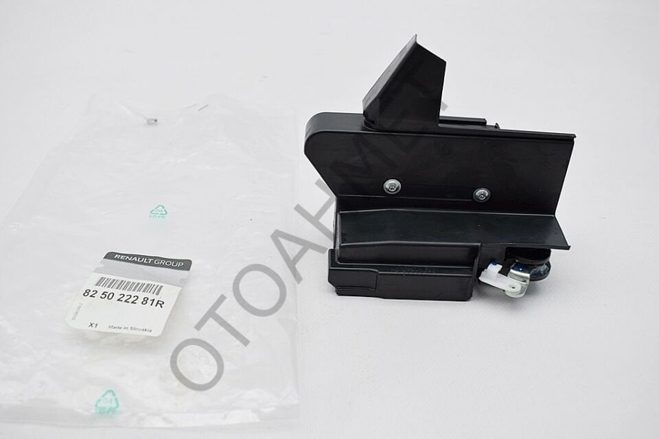 Renault Clio Symbol Arka Kapı Kilidi Sağ 825022281R