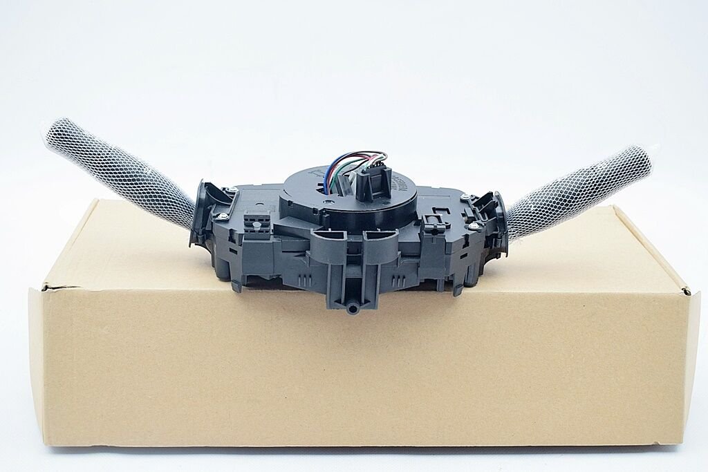 Megane 2 Direksiyon Sargı İkaz Kol Grubu 8200216465