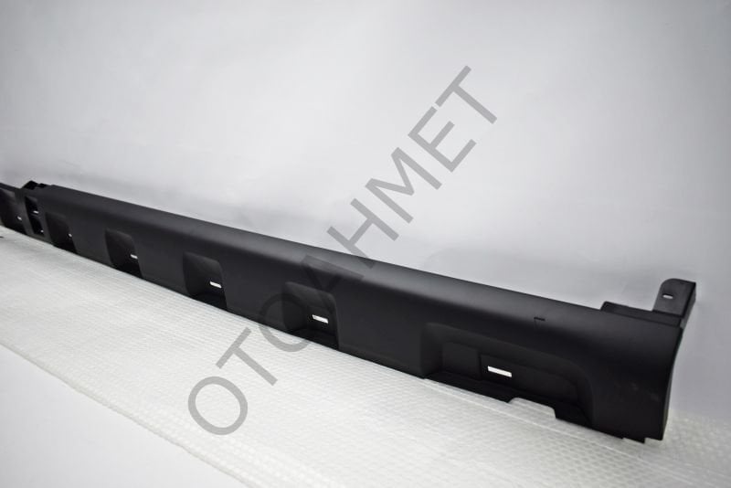 Dacia Sandero Marşpiyel Sağ 2013