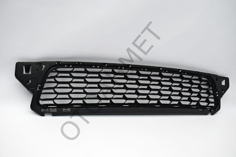 Ön Tampon Orta Plastik Dacia Duster