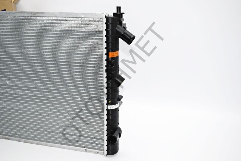 Renault Laguna Motor Su Radyatörü Kalın