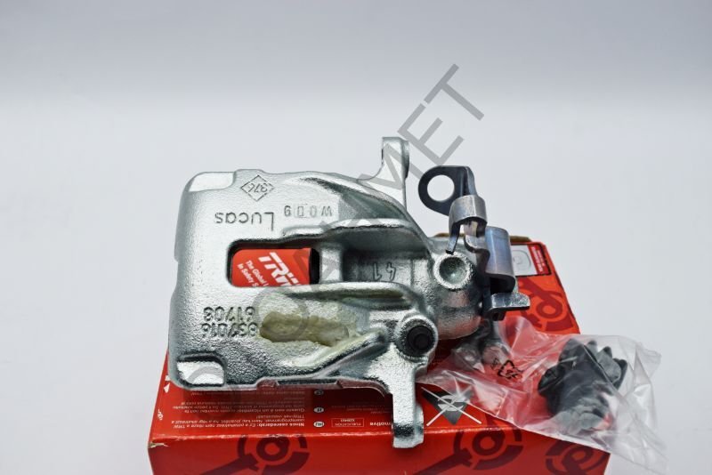 Renault Trafic Arka Fren Merkezi (Kaliper) Sağ