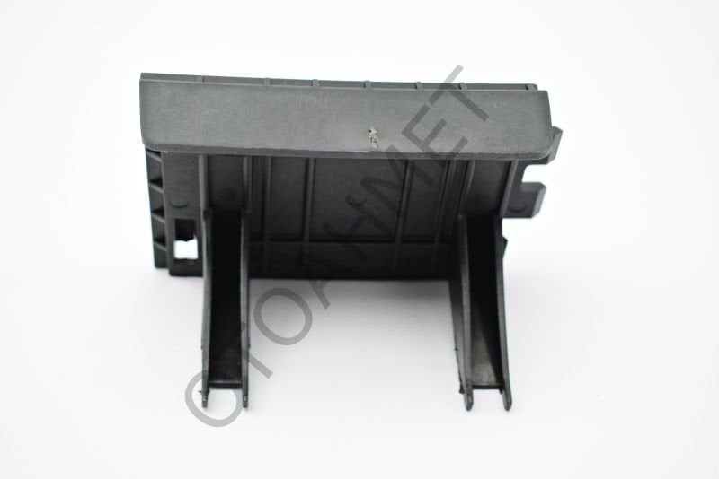 Renault Megane Ön Tampon Orta Ayak (Braketi)