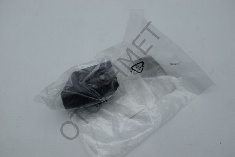 Renault Megane 1 Radyatör Baglantı Sportu