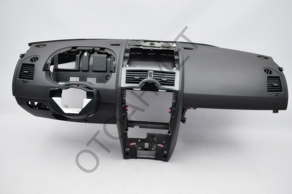 Renault Megane 2 Torpido (Gögüs) 681002765R