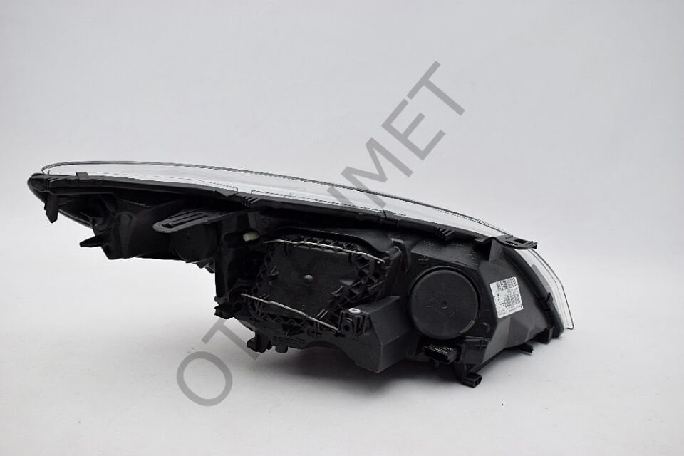 Megane 3 Sol Far Altı Siyah 260608405R