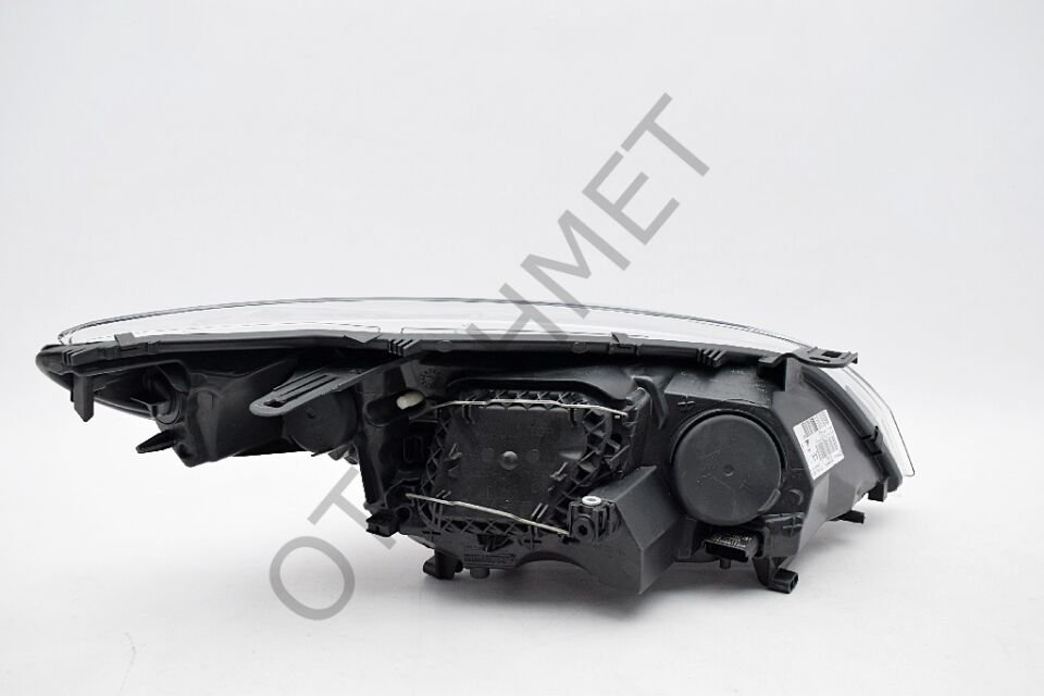 Megane 3 Sol Far Altı Siyah 260608405R