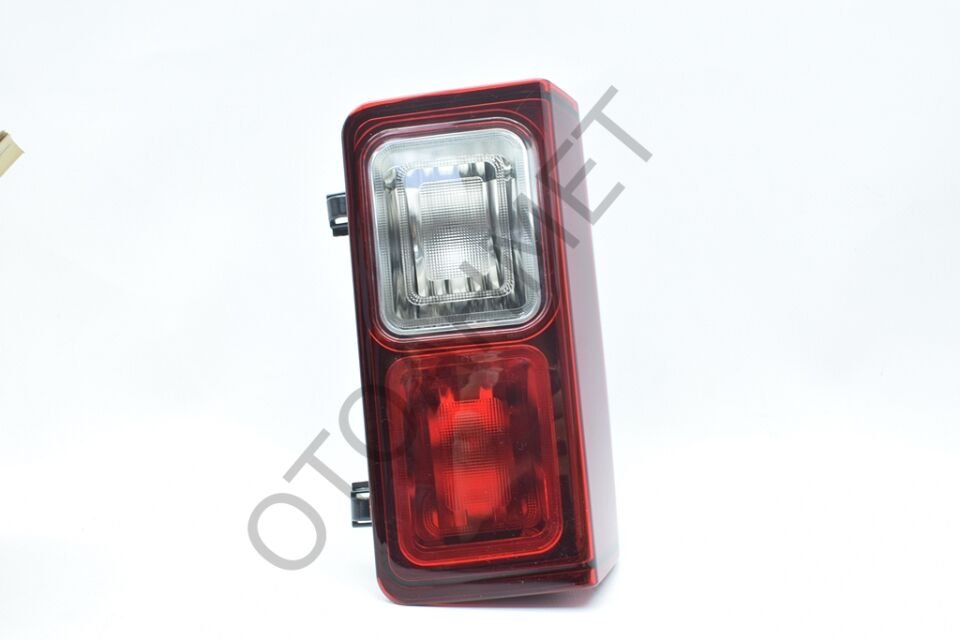 Renault Trafic 3 Arka Reflektör Sağ (Arka Sis)