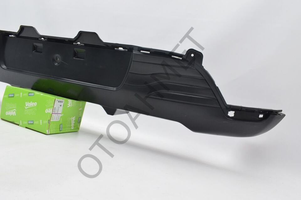 Renault Clio 4 Arka Tampon Alt Parça