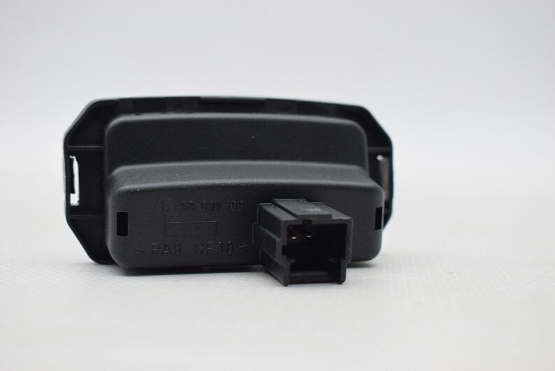 Renault Megane 2 Clio 3 Laguna 2 Bagaj Açma Düğmesi