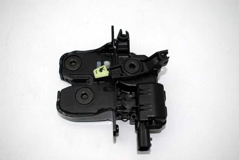 Bagaj Kilidi Fluence Megane 3