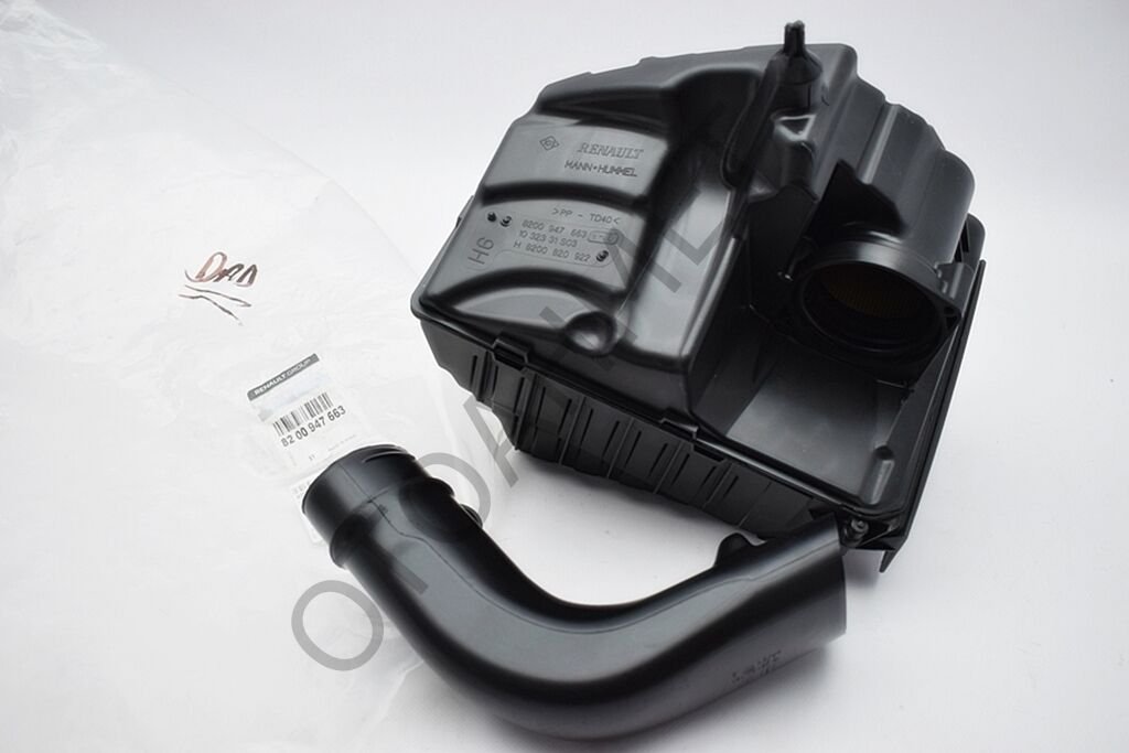 Fluence Megane 3 Hava Filtre Kutusu 8200947663