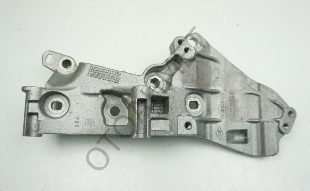 Alternatör Gergi Ayağı Fluence Megane 3 Duster-8200695957