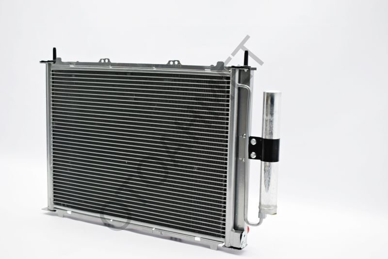 Renault Kangoo Motor Su Radyatörü Klima İle Birleşik