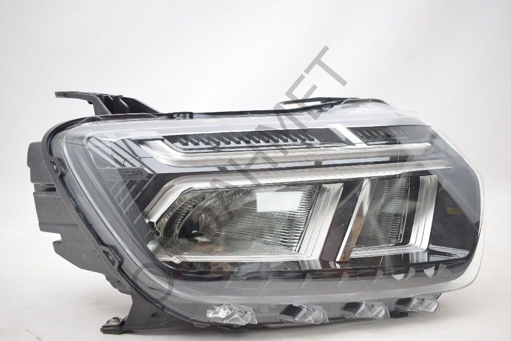 Dacia Duster 2 Makyajlı Sağ Far 260109550R