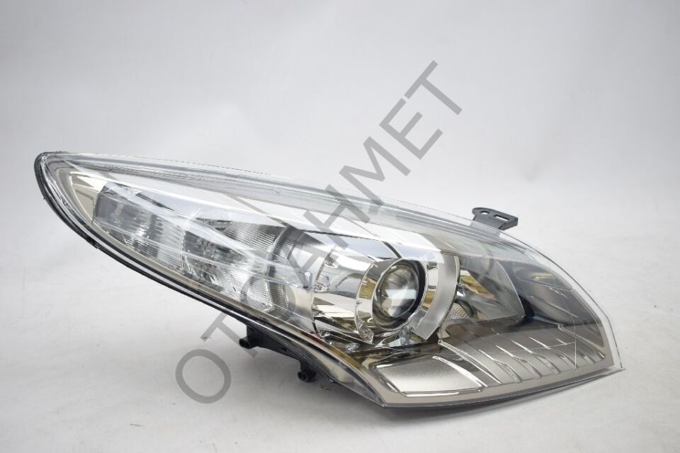 Megane 3 Xenon Far Sağ