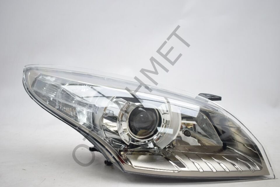 Megane 3 Xenon Far Sağ