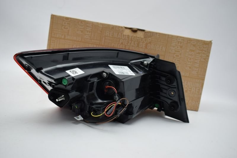 Renault Megane 4 Arka Stop Lambası Sağ Dış 265507297R