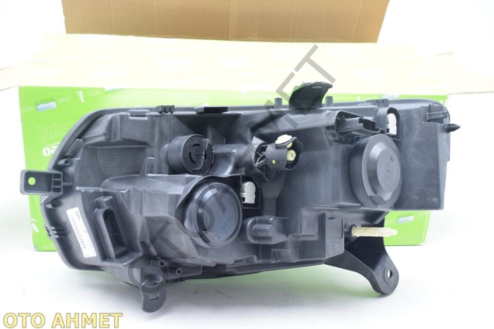 Stepway Logan Mcv Sağ Far Ledli 260103529R