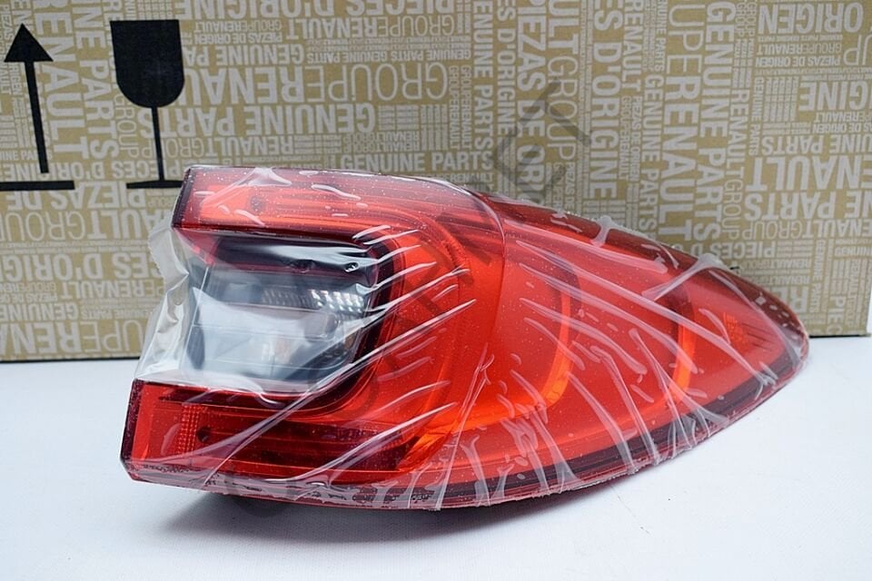 Renault Kadjar Arka Stop Komple Sağ Dış