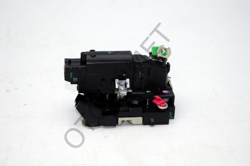 Ön Sol Kapı Kilidi Kangoo 8200727508